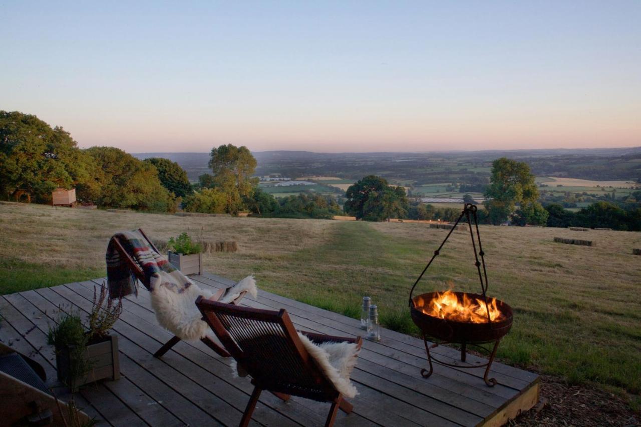 Tilbury Shepherd Huts With Hot Tubs Plus Holiday Cottages West Bagborough ภายนอก รูปภาพ