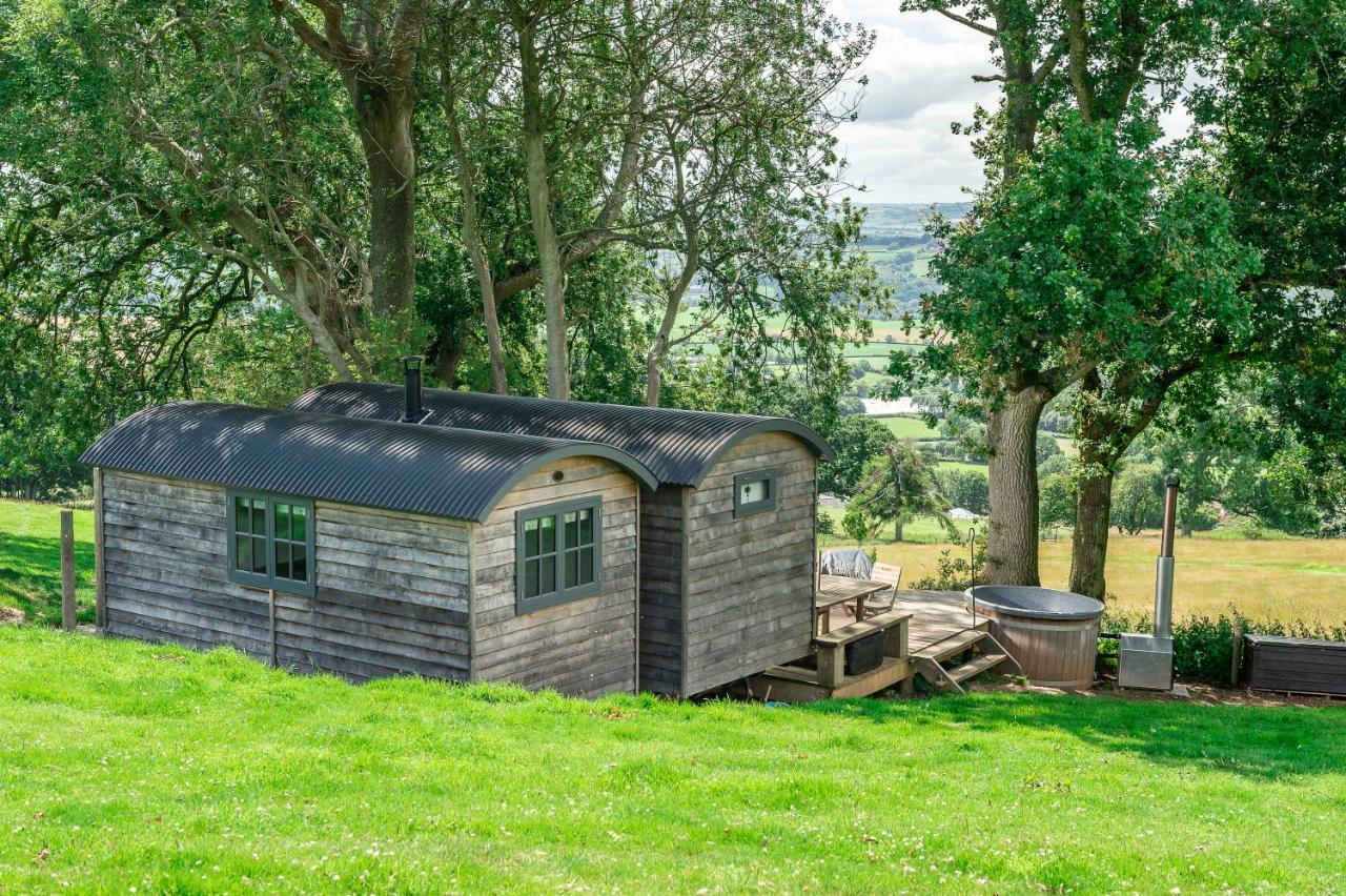 Tilbury Shepherd Huts With Hot Tubs Plus Holiday Cottages West Bagborough ภายนอก รูปภาพ