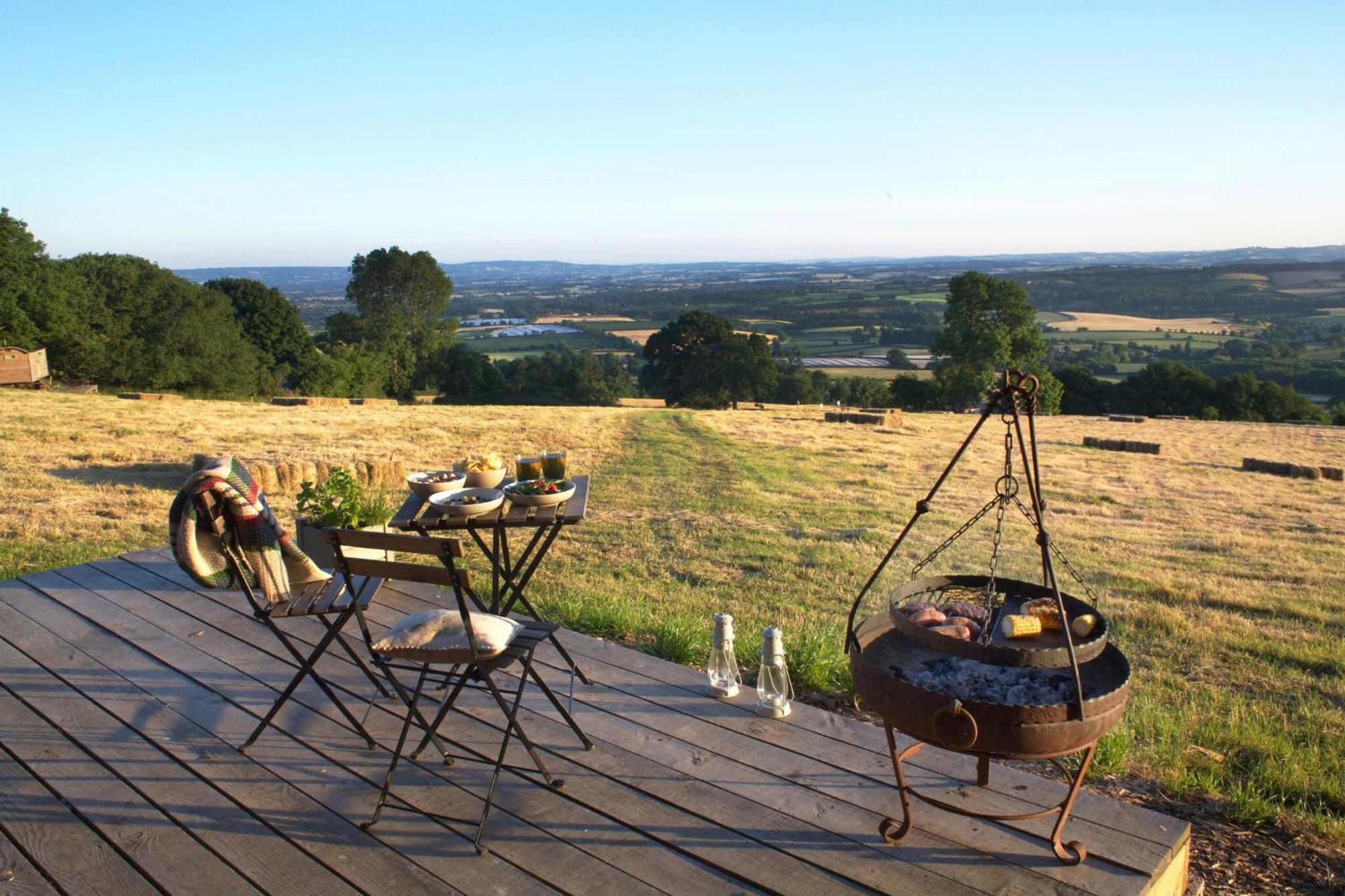 Tilbury Shepherd Huts With Hot Tubs Plus Holiday Cottages West Bagborough ภายนอก รูปภาพ