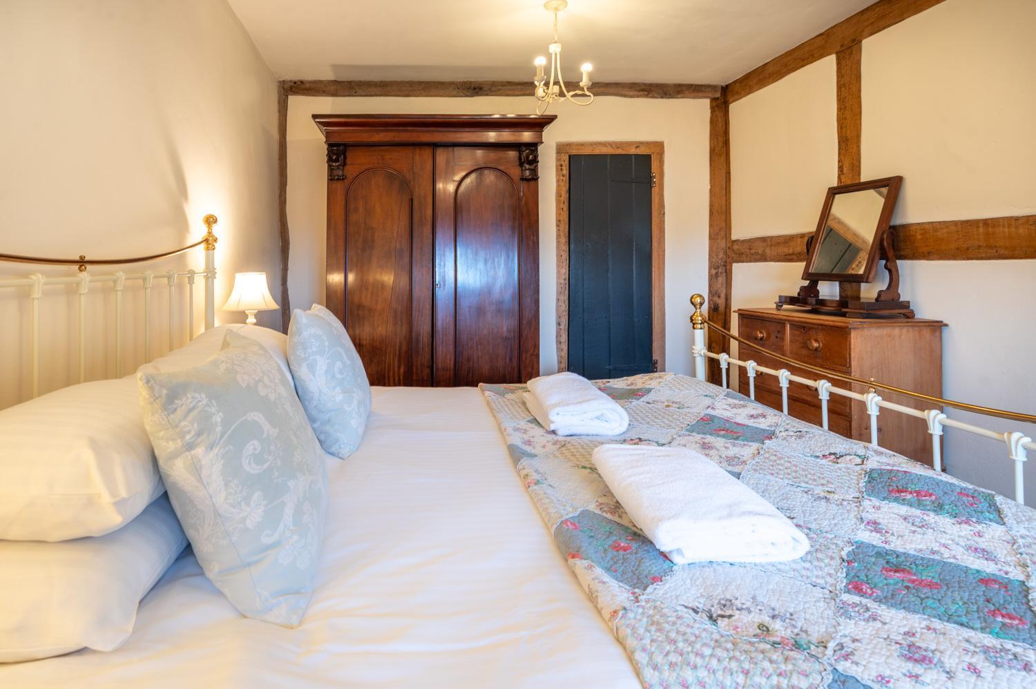Tilbury Shepherd Huts With Hot Tubs Plus Holiday Cottages West Bagborough ภายนอก รูปภาพ