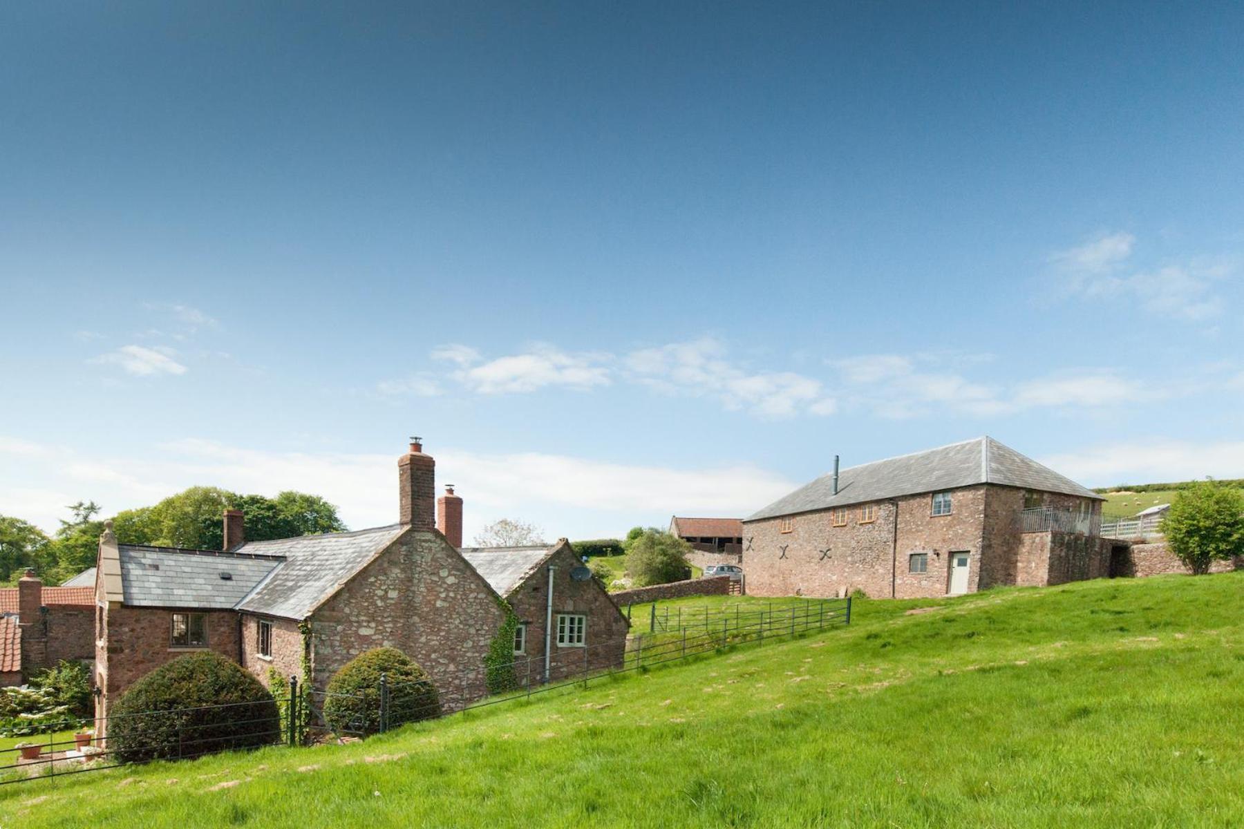 Tilbury Shepherd Huts With Hot Tubs Plus Holiday Cottages West Bagborough ภายนอก รูปภาพ