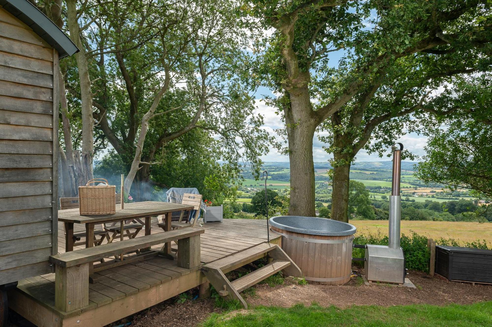 Tilbury Shepherd Huts With Hot Tubs Plus Holiday Cottages West Bagborough ภายนอก รูปภาพ